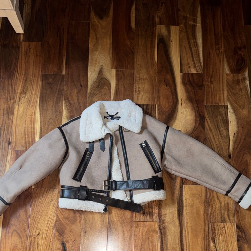 Zara Beige Shearling-Lined Aviator Jacket with Black Trim